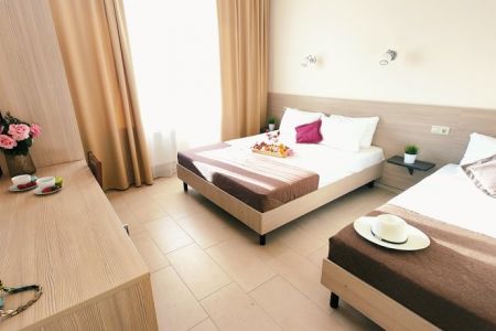 Полулюкс 3-местный (с балконом)