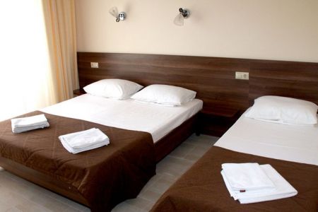 Стандартный 3-местный (с французским балконом)