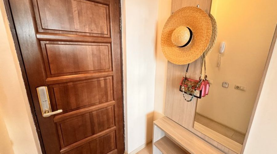 Полулюкс 2-местный (с балконом, вид на море)