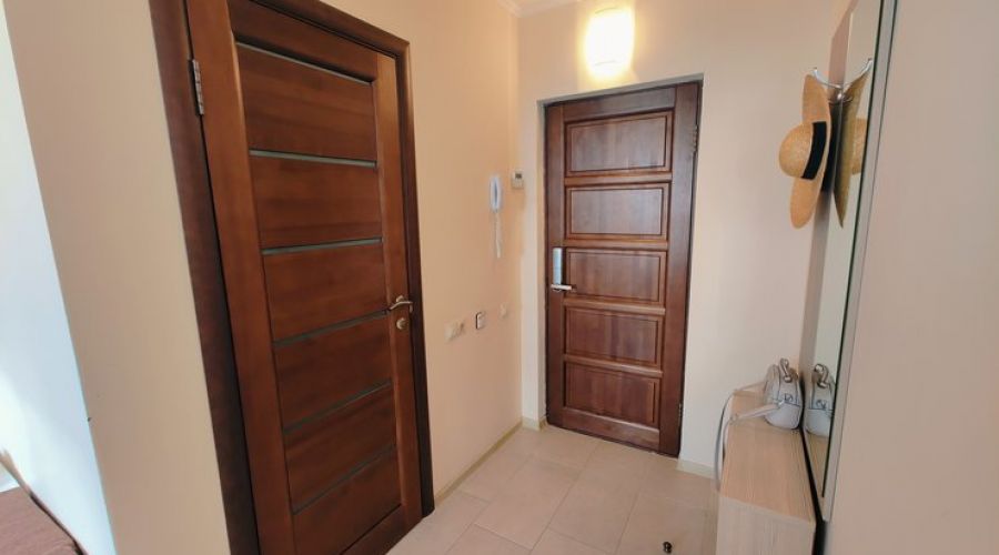 Полулюкс 3-местный (с балконом)